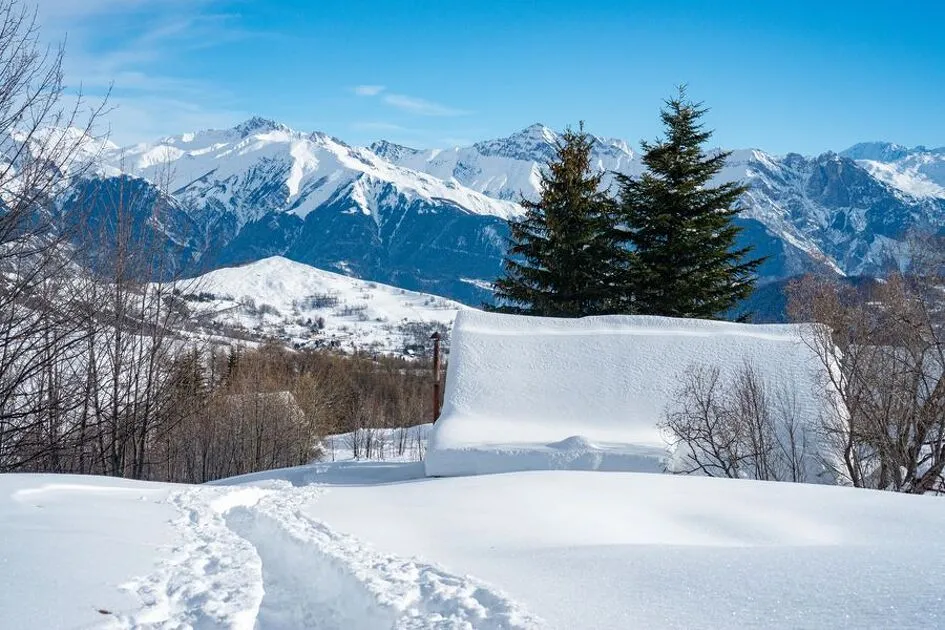 © Wandeling naar het berghutje met de ESF - Corbier Tourisme