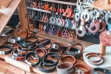 © Le Rembertin, l'atelier du cuir - Corbier Tourisme