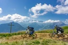 © Intersport resort center - Corbier Tourisme