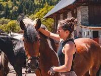 © Balade à cheval à la journée - Equi-quality - Corbier Tourisme