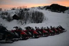 © Snowmobile tours - motoneige le corbier