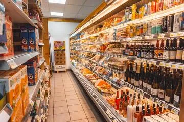 © Sherpa supermarket Les Terrasses - Corbier Tourisme