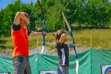 © Tir à l'arc spécial famille - Corbier Tourisme