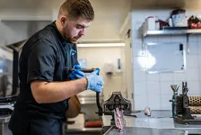 © Bonbon weighing at Spagnolo confectionery - Spagnolo