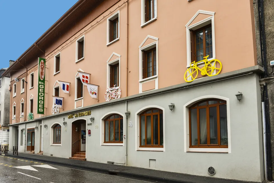 © Hôtel Saint-Georges Saint-Jean-de-Maurienne - Hôtel Saint-Georges