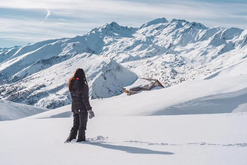 © Les Crêtes depuis le Corbier, en hiver_Le Corbier - Office de Tourisme Le Corbier