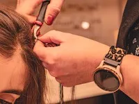 © Ephemeral tattoos and fancy hair pieces at Grenier de Grand Père_Le Corbier - Office de Tourisme Le Corbier