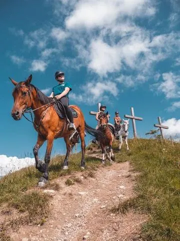 © Equestrian activities with Equi-quality_Le Corbier - Office de Tourisme Le Corbier