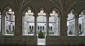 © Cloître de Saint-Jean-de-Maurienne - P. Dompnier