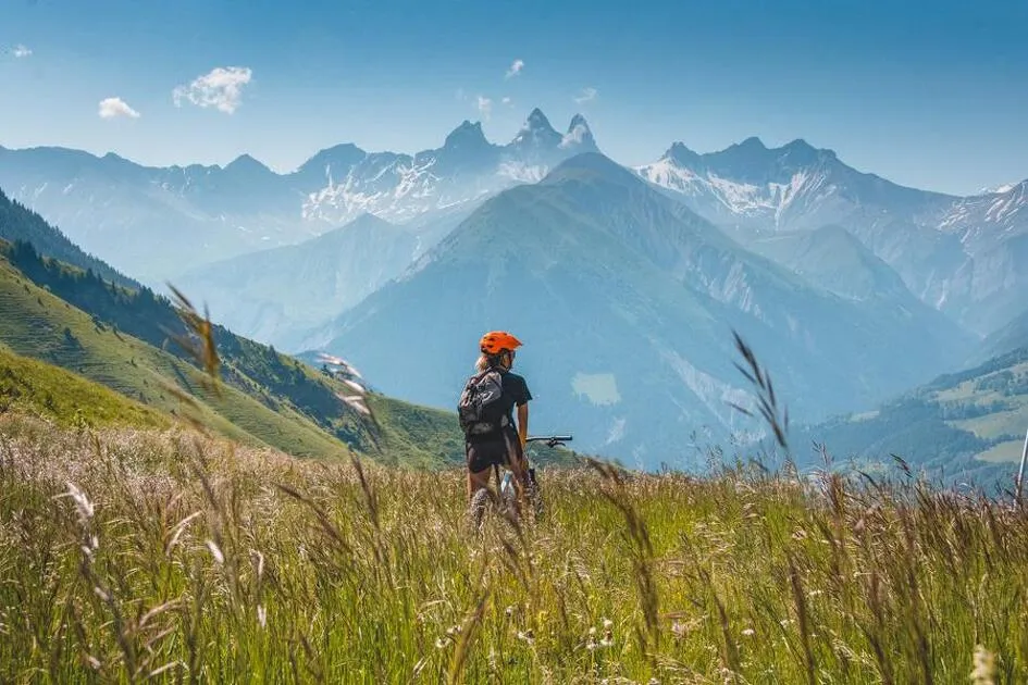 © La Bellevue - VTTAE itinerary - Office de Tourisme Le Corbier