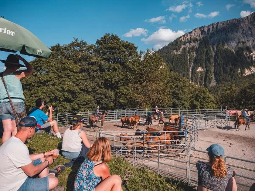 © 5ème édition de la Fête de la p'tite ferme de l'Aubrac_Le Corbier - Office de Tourisme Le Corbier