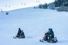 © Snowmobile tours - Corbier Tourisme