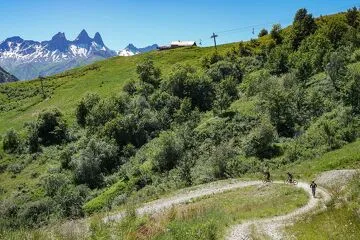 © Trottinette de montagne - Corbier Tourisme