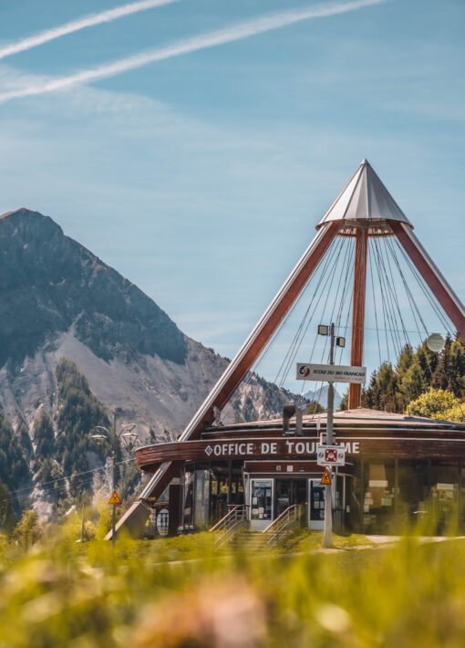 Photo du tripode office de tourisme le corbier